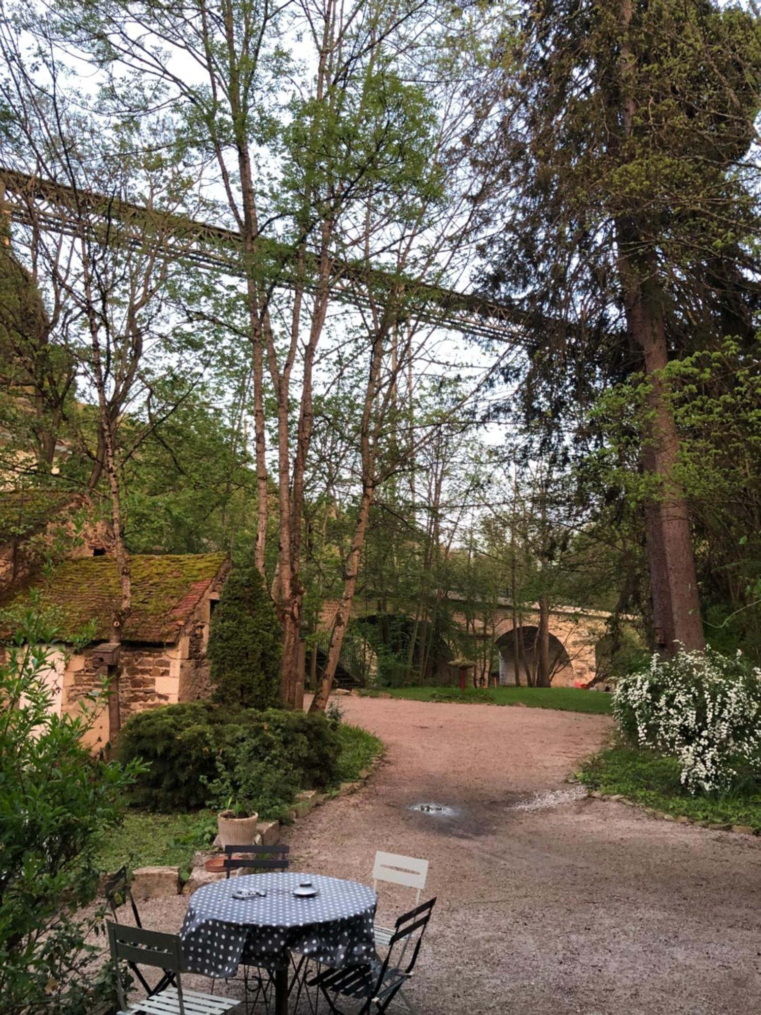 Chambre Sur Une Ile Saint-Bonnet-de-Rochefort Extérieur photo